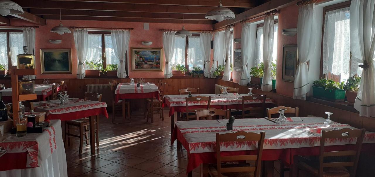 Albergo Nuoitas Форни-ди-Сопра Экстерьер фото