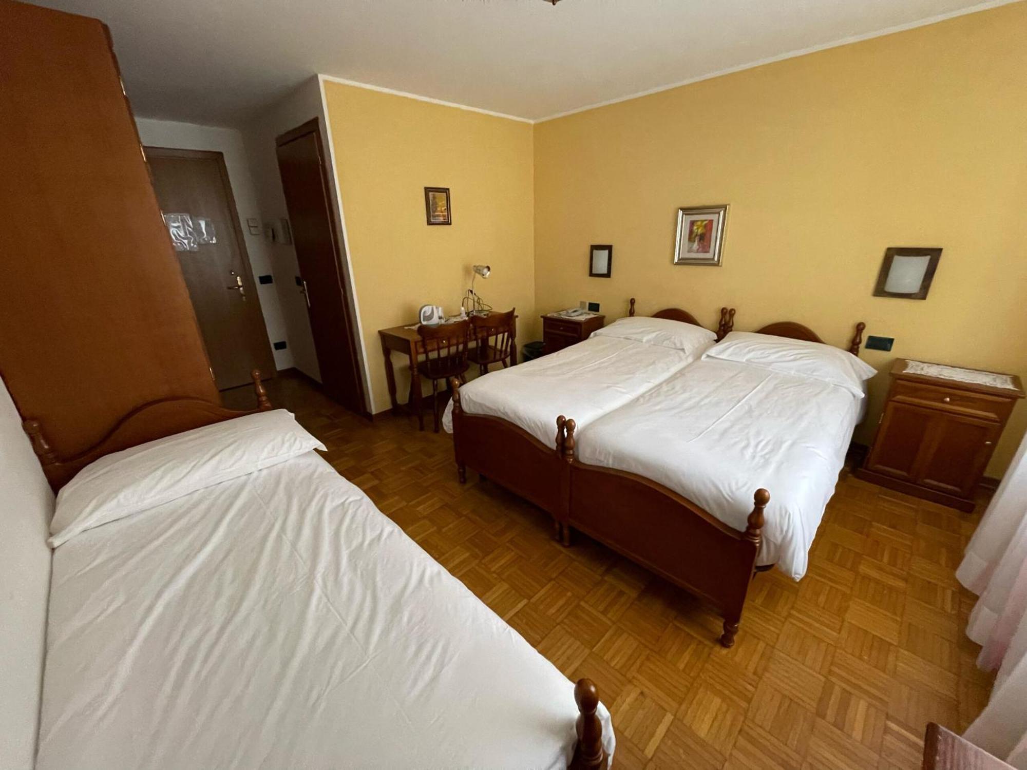 Albergo Nuoitas Форни-ди-Сопра Экстерьер фото