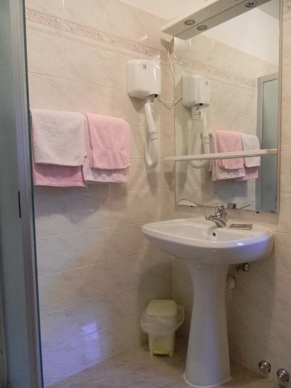 Albergo Nuoitas Форни-ди-Сопра Номер фото